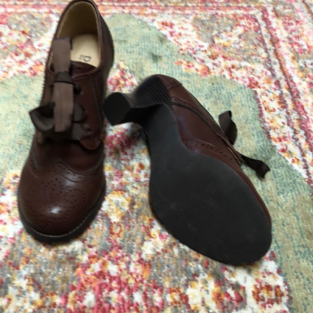Dolce by Mojo Moxy Brown Brogue Heels – Ribbon Lace – Size 6 - Picture 3 of 4